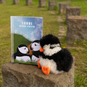 PACK | Lundi Means Puffin (Illustrated book with activities) + 1 Fluffy Fluffin (Puffin Plush)