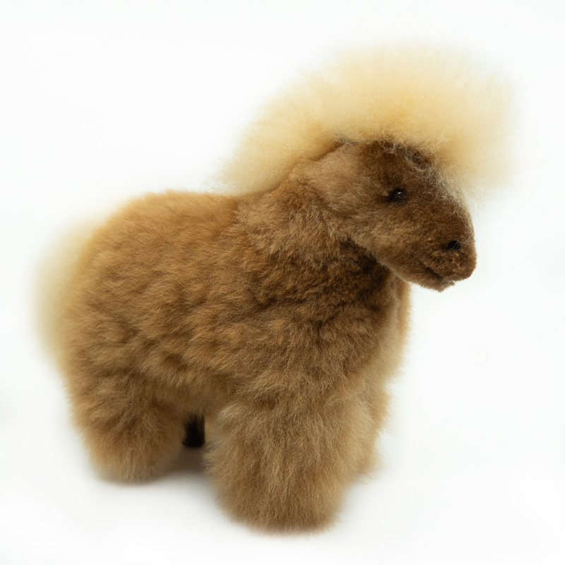 Hestur | Handmade Collectible Figure – Chocolate Horse